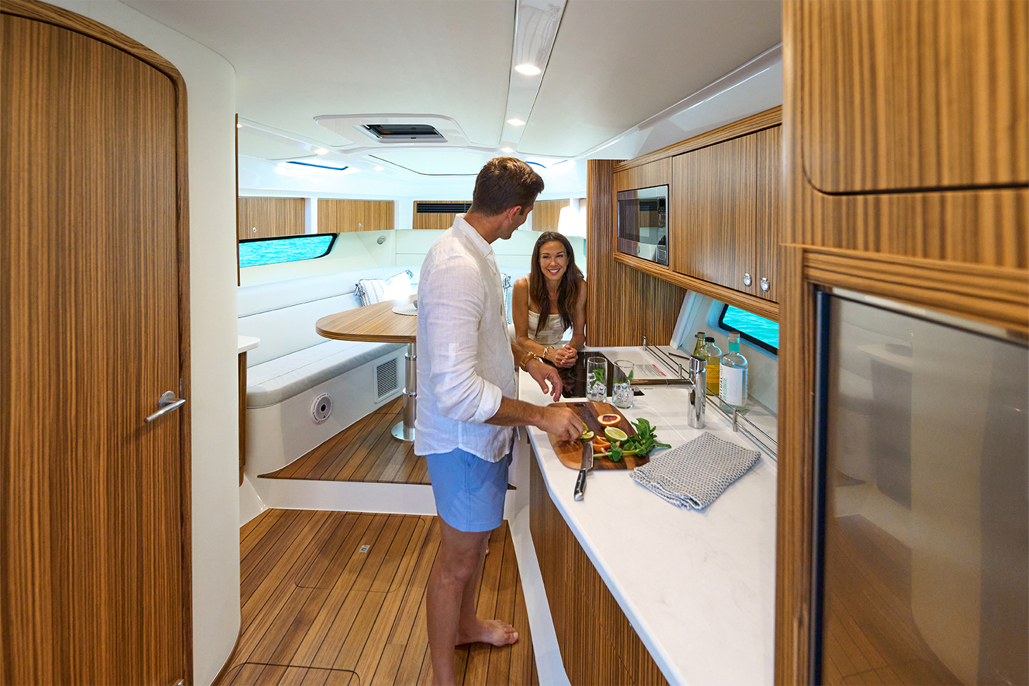 50 Evolution Couple in Cabin